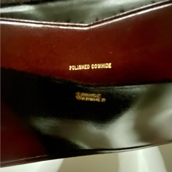 🧳Vintage Unused Prince Gardner
Passport Wallet 🧳✨#PRINCE - Picture 12 of 14